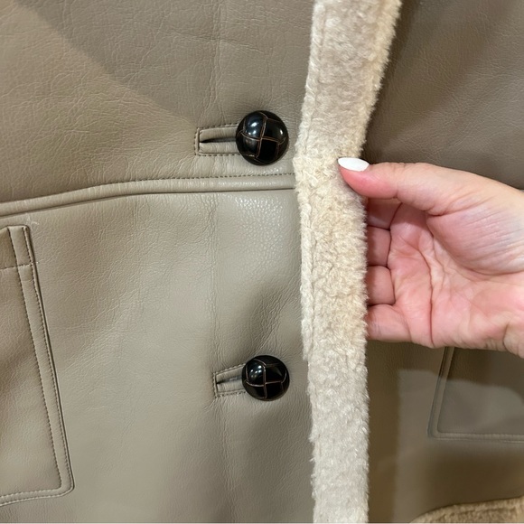 New Revolve ASTR Francine Faux Leather Shearling Jacket Coat - Picture 6 of 6